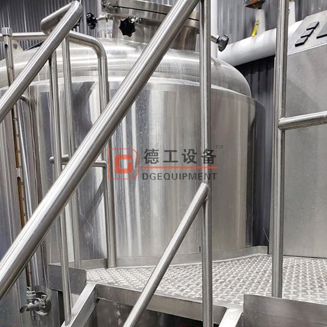 Attrezzatura per la produzione di birra da 700 litri in acciaio inossidabile per uso alimentare migliore attrezzatura per la produzione di birra in vendita