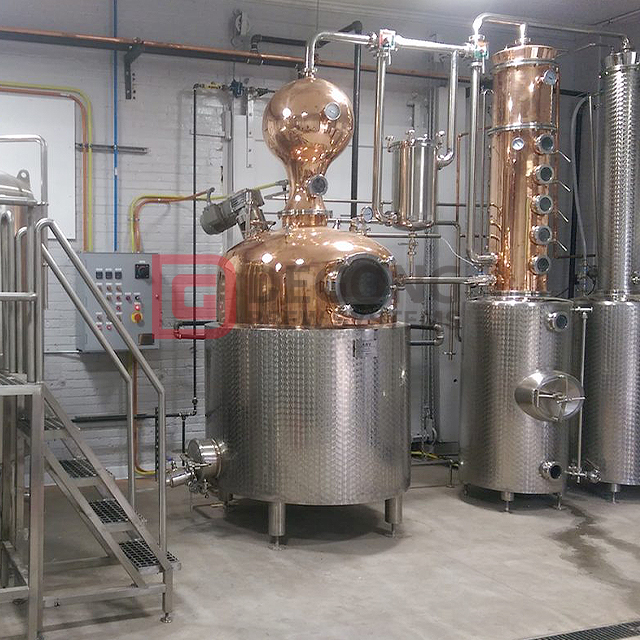 Attrezzatura di distillazione del gin della vodka di rame su ordinazione professionale da 132 litri da 500 litri